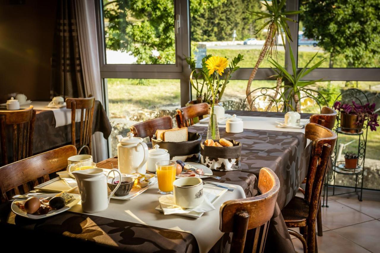 Hotel Restaurant De La Poste Et La Grange Detente, Espace Bien-Etre Châteauneuf-de-Randon Eksteriør billede