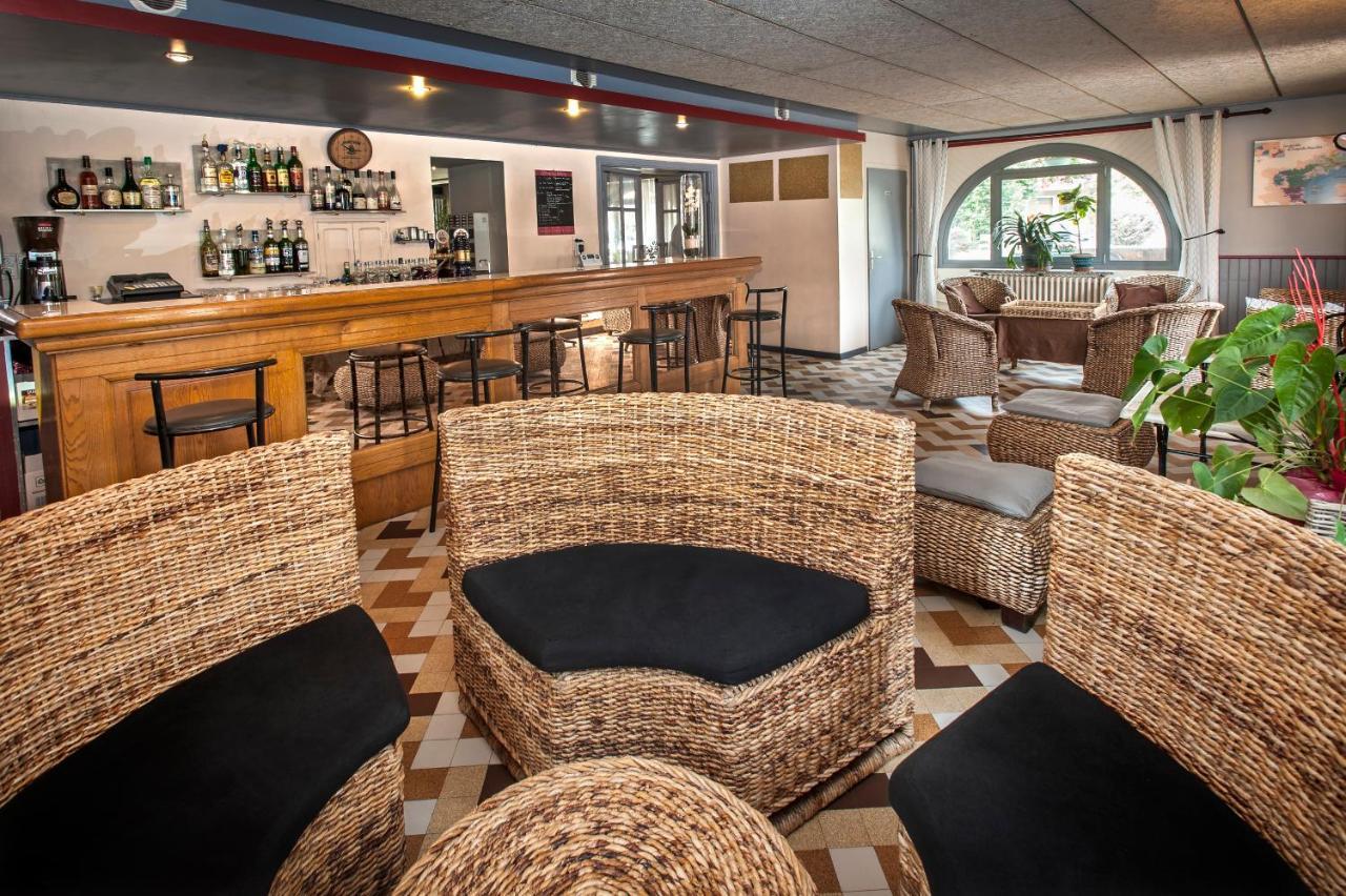 Hotel Restaurant De La Poste Et La Grange Detente, Espace Bien-Etre Châteauneuf-de-Randon Eksteriør billede