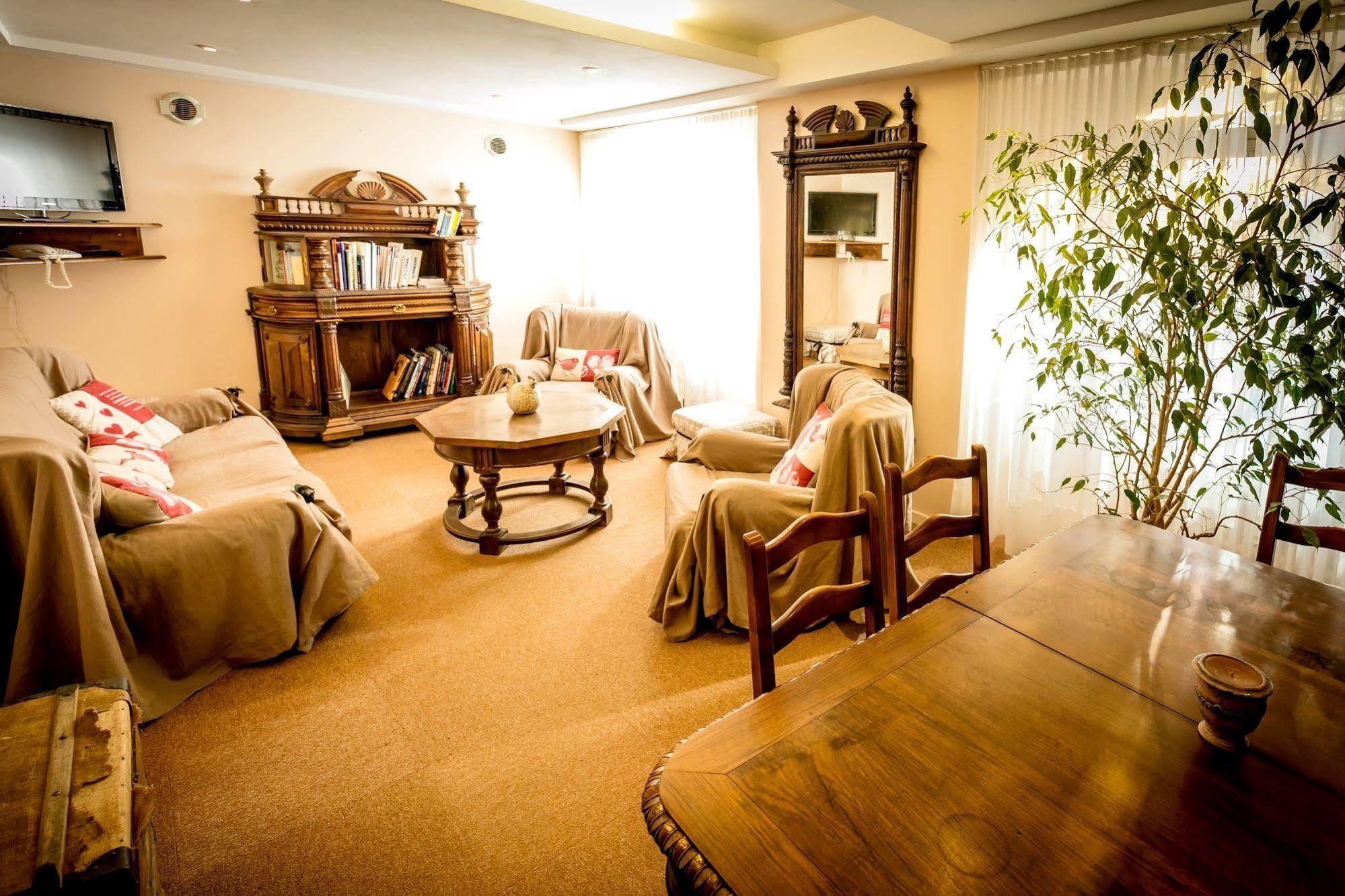 Hotel Restaurant De La Poste Et La Grange Detente, Espace Bien-Etre Châteauneuf-de-Randon Eksteriør billede